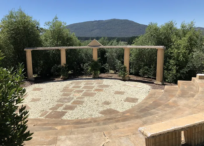 Macedon Ranges Hotel & Spa